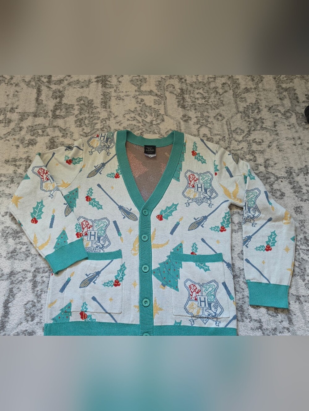 Nwot Harry Potter Christmas Hogwarts Cardigan Sweater